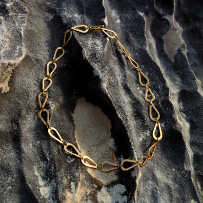 Open Petal Link Necklace